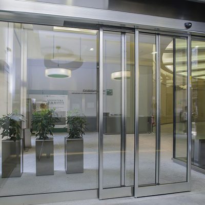 teleskopik fotoselli otomatik kapi 3 görsel